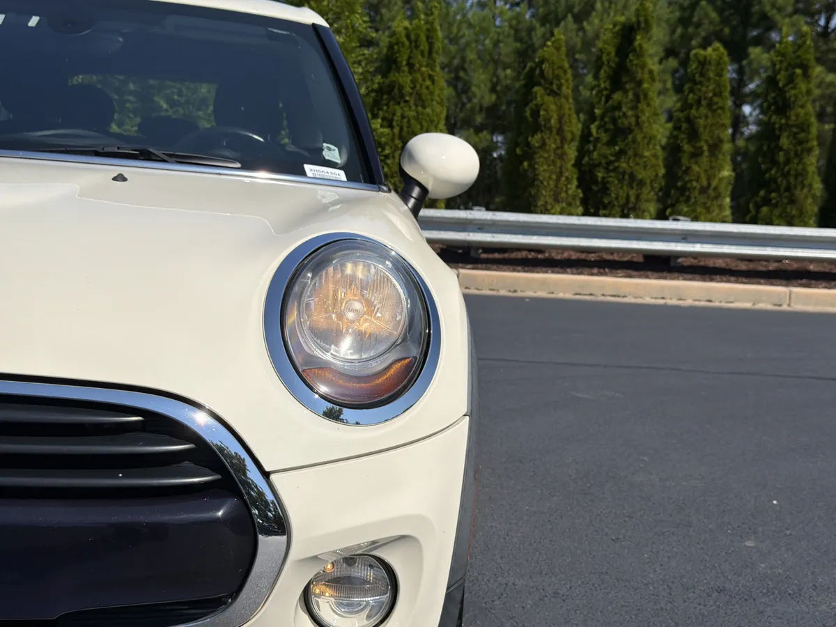 2016 MINI Cooper Hardtop 4 Door thumbnail 39