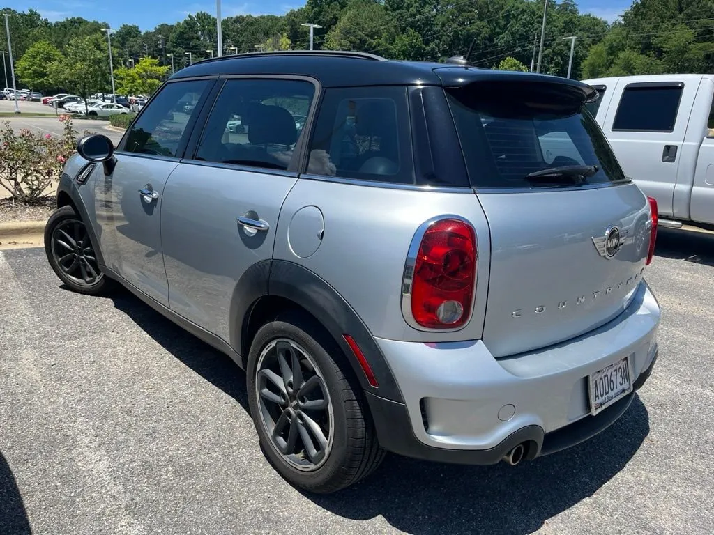 2016 MINI Cooper S Countryman Base thumbnail 4