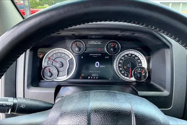 2016 Ram 1500 Big Horn thumbnail 12