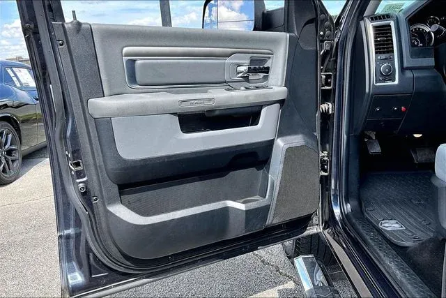 2016 Ram 1500 Big Horn thumbnail 17