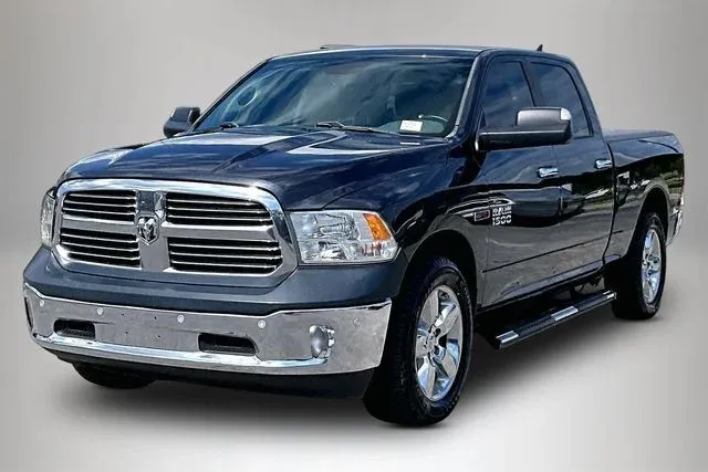 2016 Ram 1500 Big Horn thumbnail 2