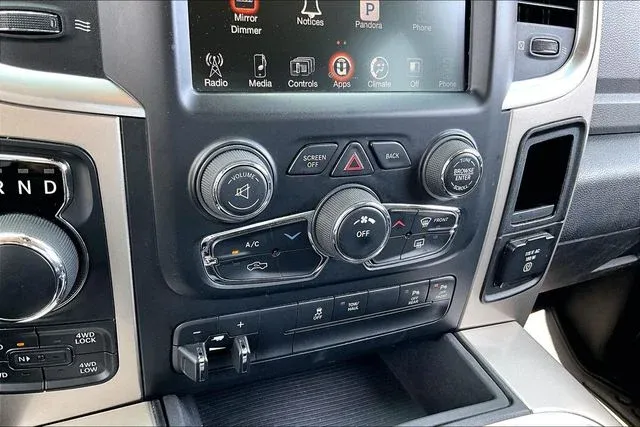 2016 Ram 1500 Big Horn thumbnail 23