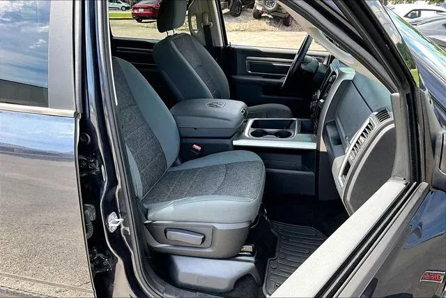 2016 Ram 1500 Big Horn thumbnail 26