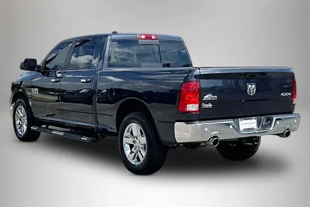 2016 Ram 1500 Big Horn thumbnail 4