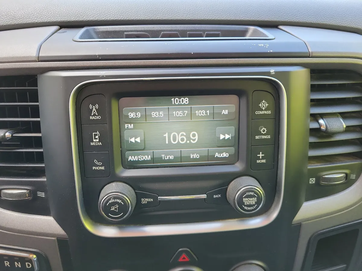 2016 Ram 1500 Tradesman thumbnail 15