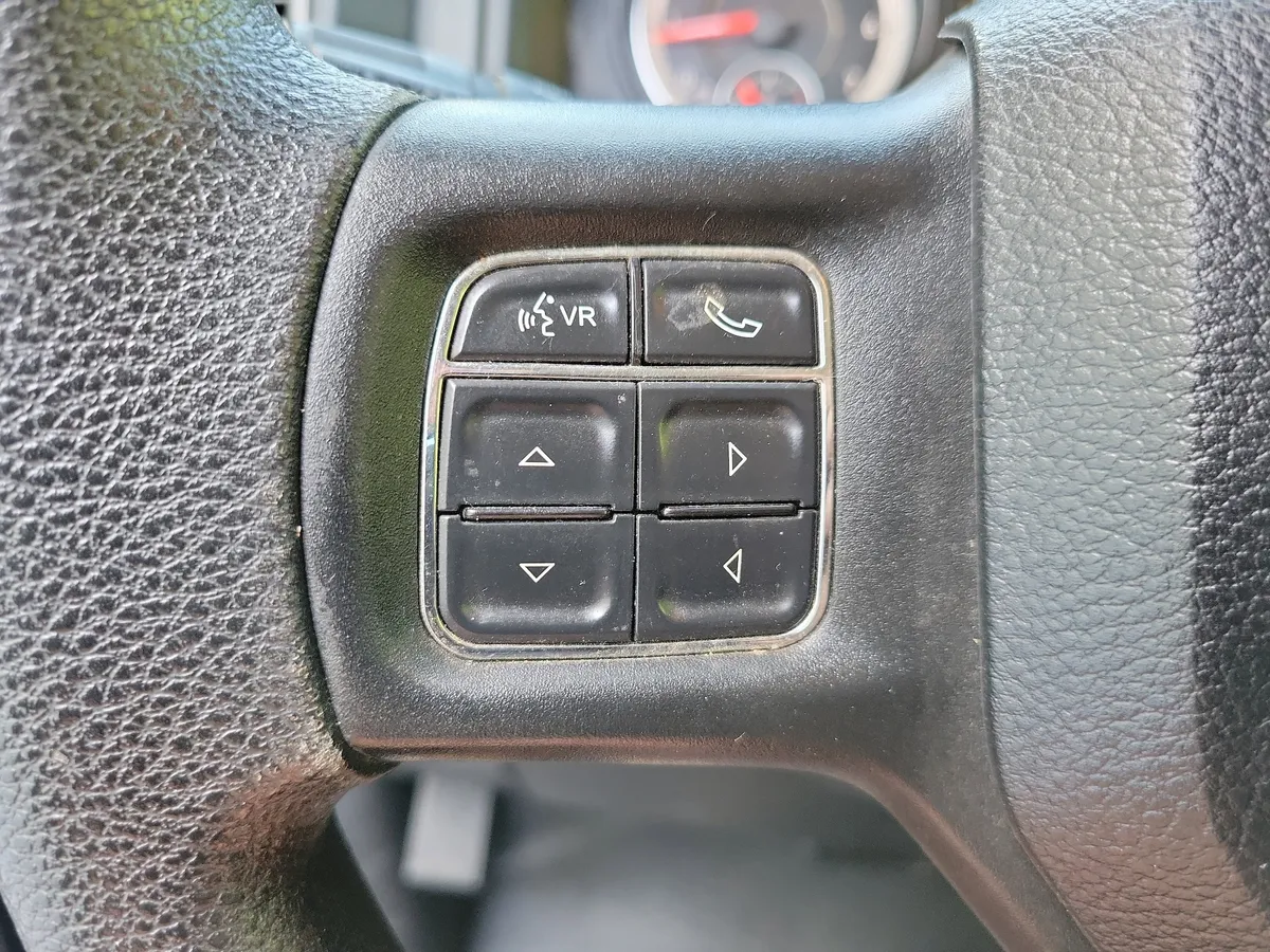 2016 Ram 1500 Tradesman thumbnail 21