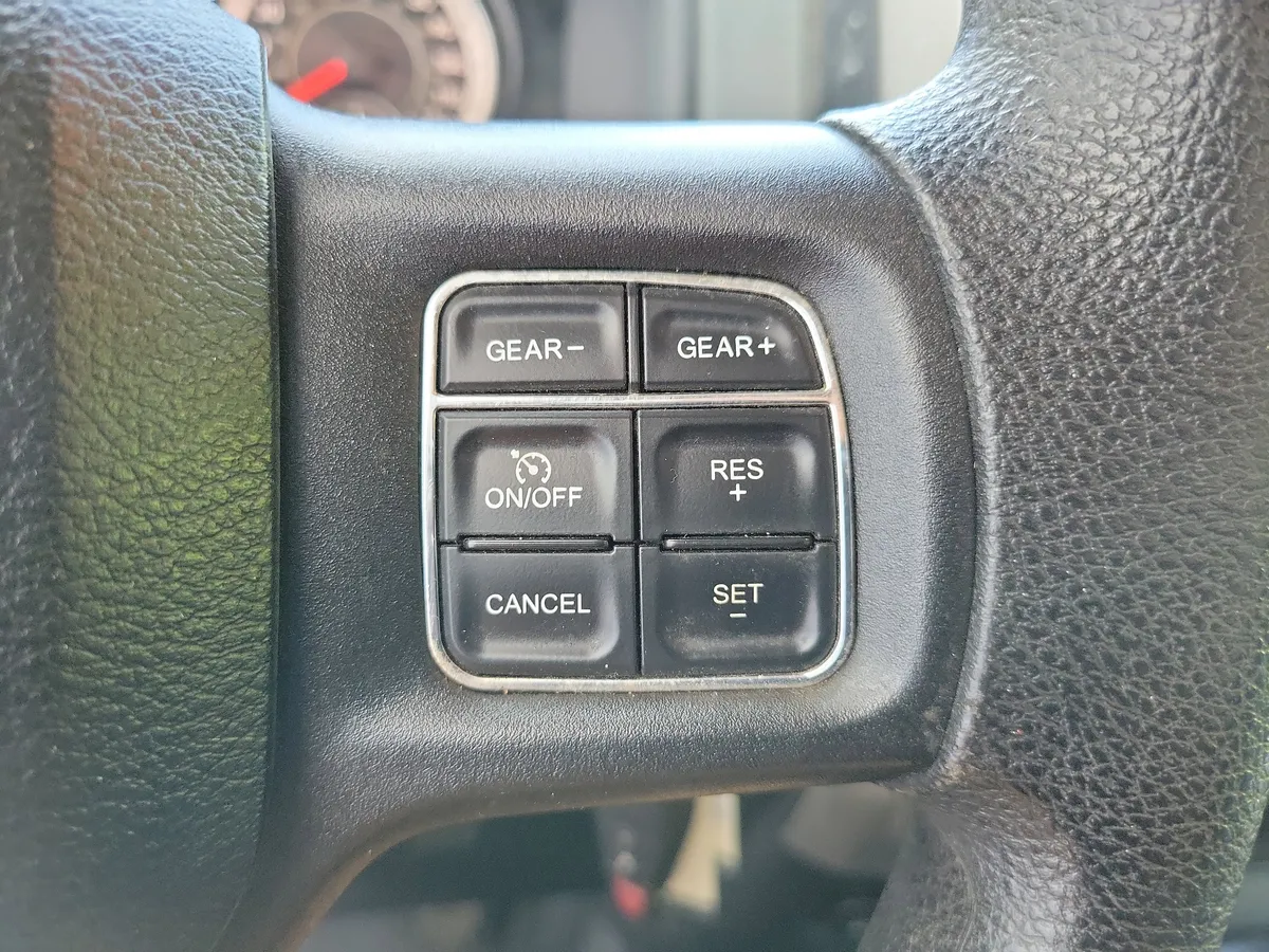 2016 Ram 1500 Tradesman thumbnail 22