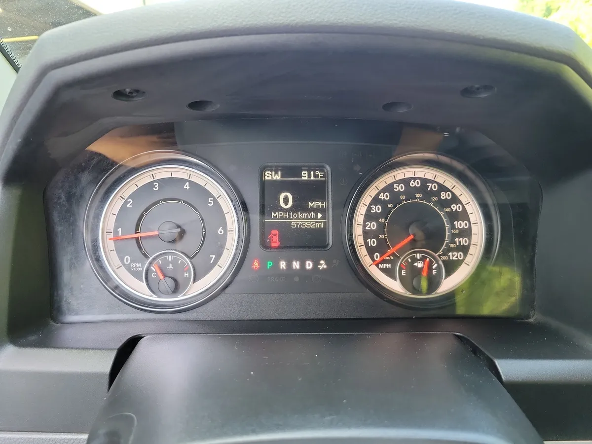 2016 Ram 1500 Tradesman thumbnail 23