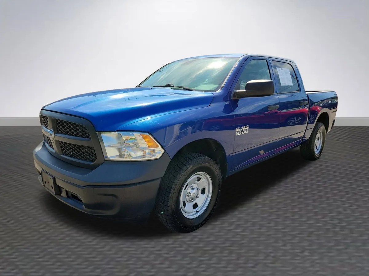 2016 Ram 1500 Tradesman thumbnail 3