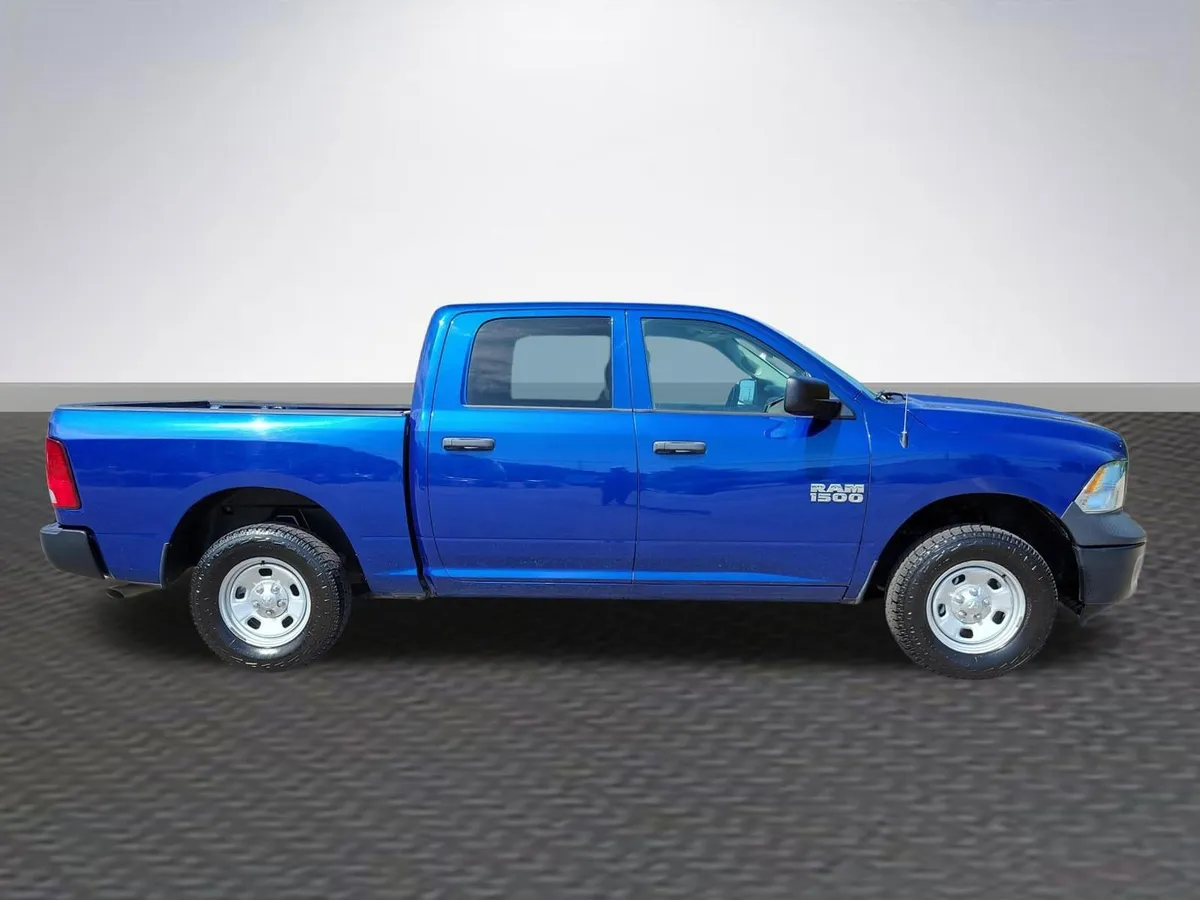 2016 Ram 1500 Tradesman thumbnail 4