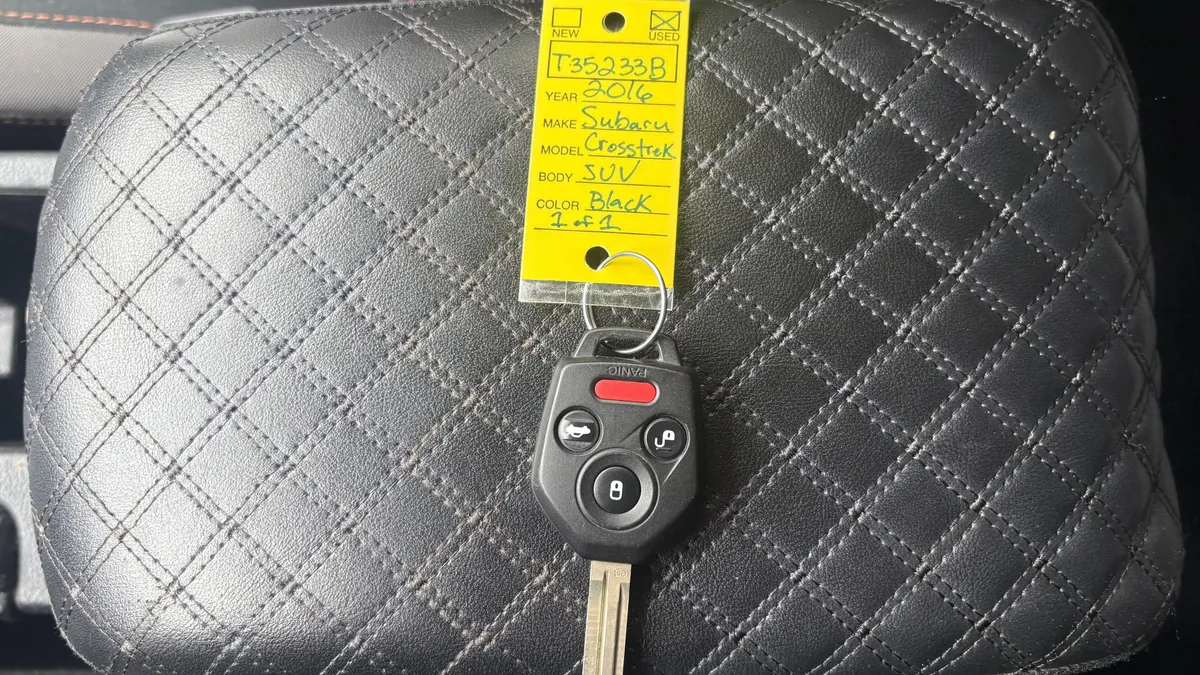 2016 Subaru Crosstrek Premium thumbnail 16