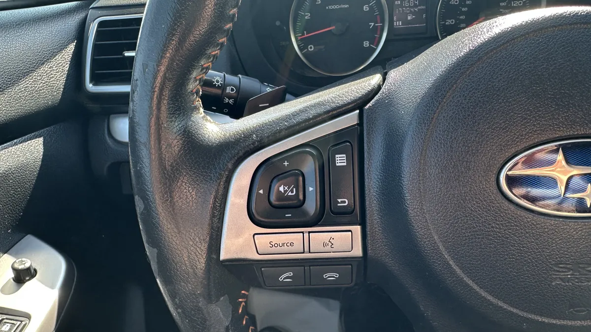 2016 Subaru Crosstrek Premium thumbnail 21