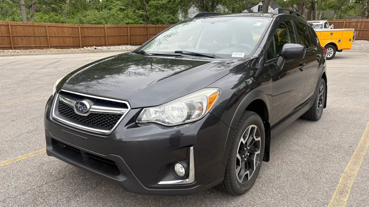 2016 Subaru Crosstrek Premium thumbnail 4