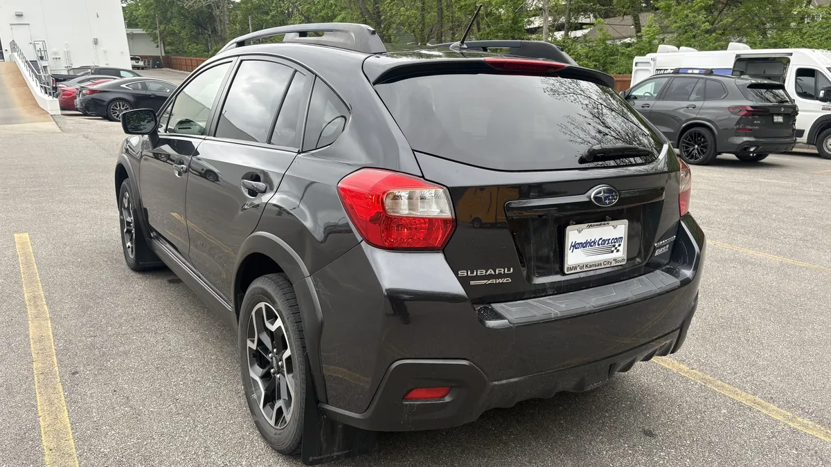 2016 Subaru Crosstrek Premium thumbnail 7