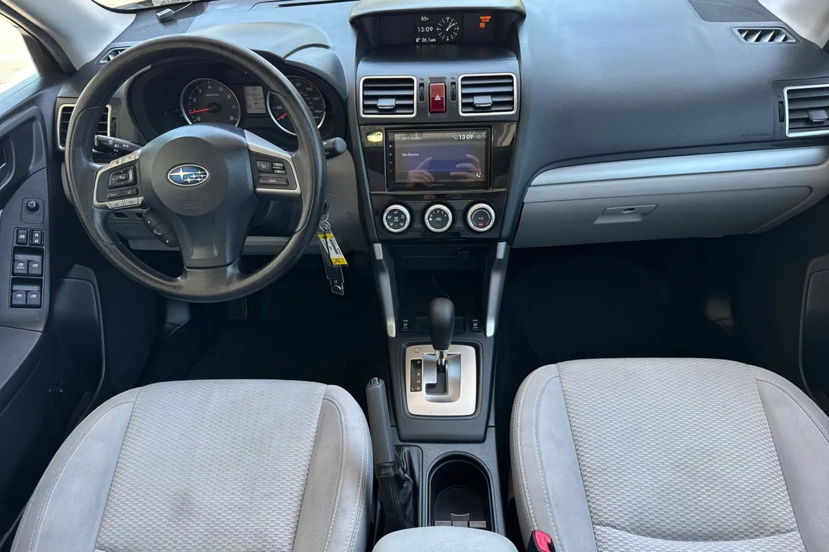 2016 Subaru Forester 2.5i Premium thumbnail 15
