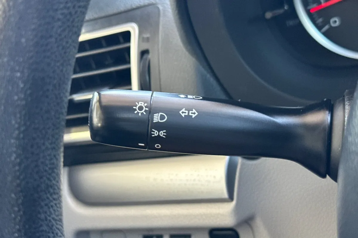 2016 Subaru Forester 2.5i Premium thumbnail 29