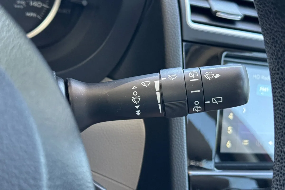 2016 Subaru Forester 2.5i Premium thumbnail 30