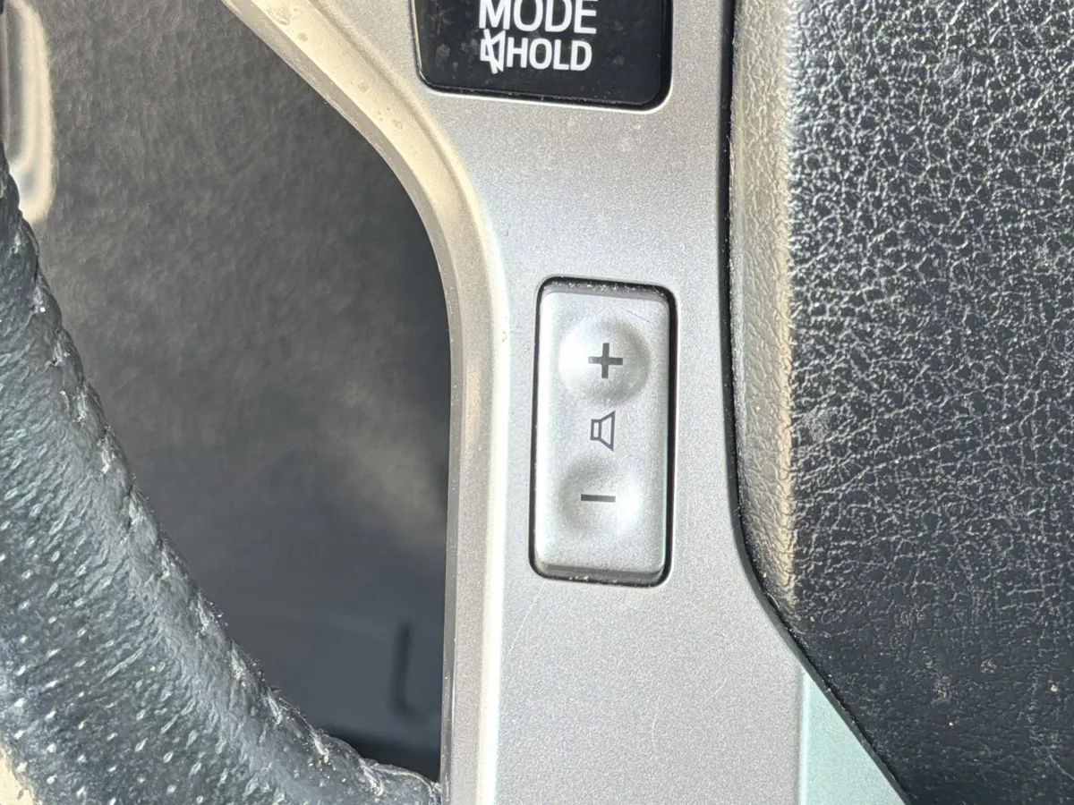 2016 Toyota 4Runner SR5 thumbnail 22