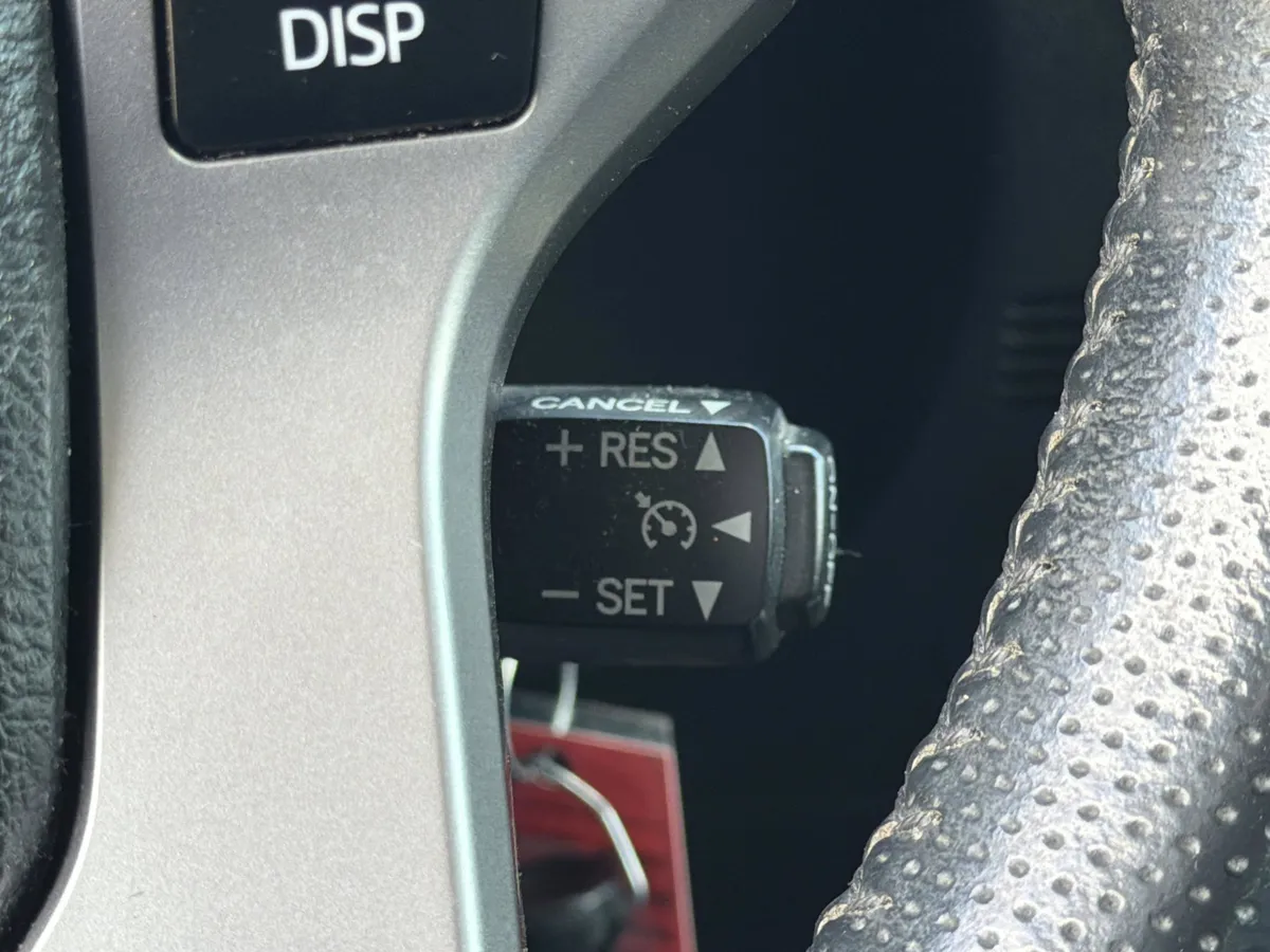 2016 Toyota 4Runner SR5 thumbnail 24