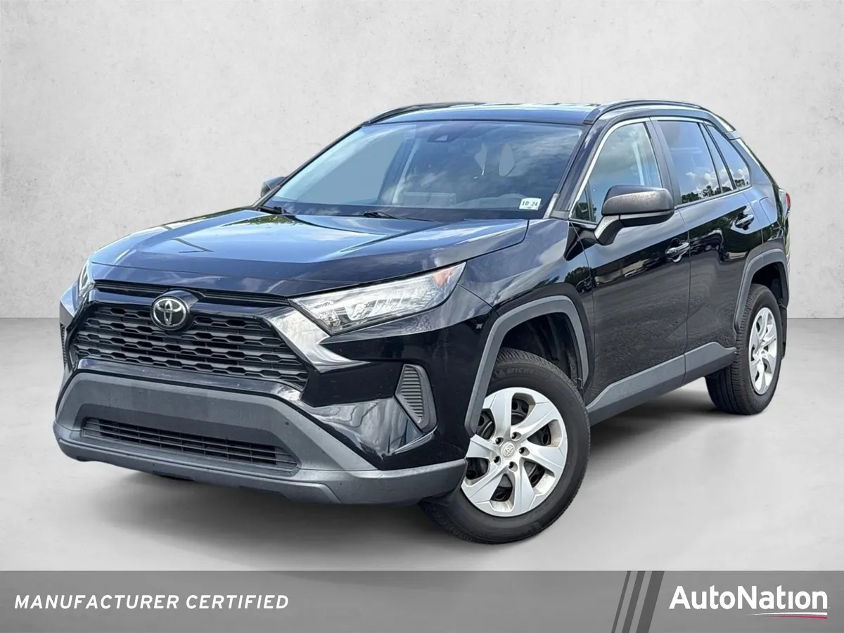 2016 Toyota Camry XLE thumbnail 7