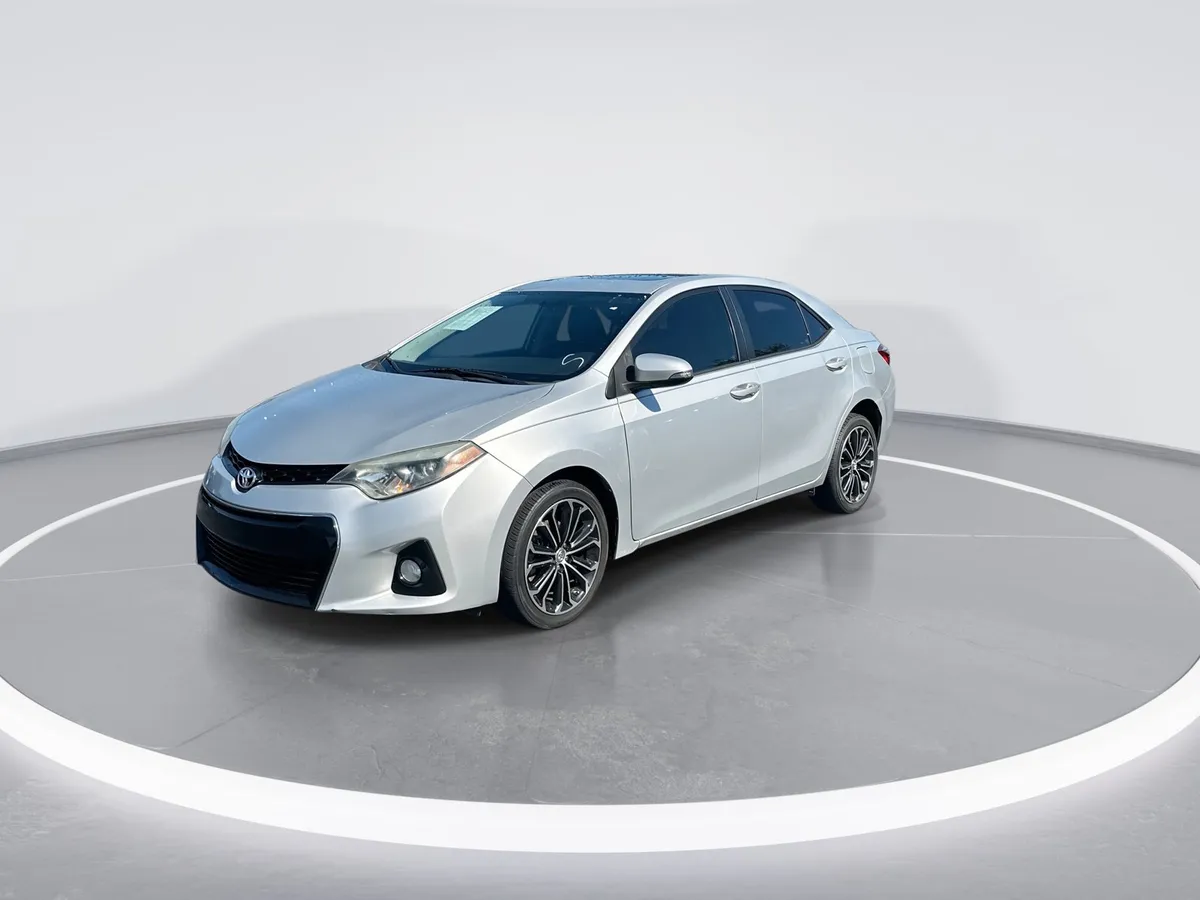2016 Toyota Corolla S thumbnail 4