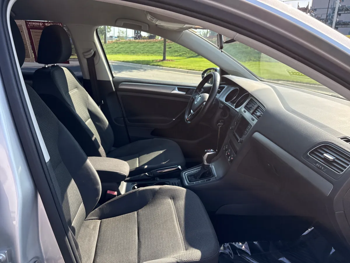 2016 Volkswagen Golf SportWagen TSI S thumbnail 22