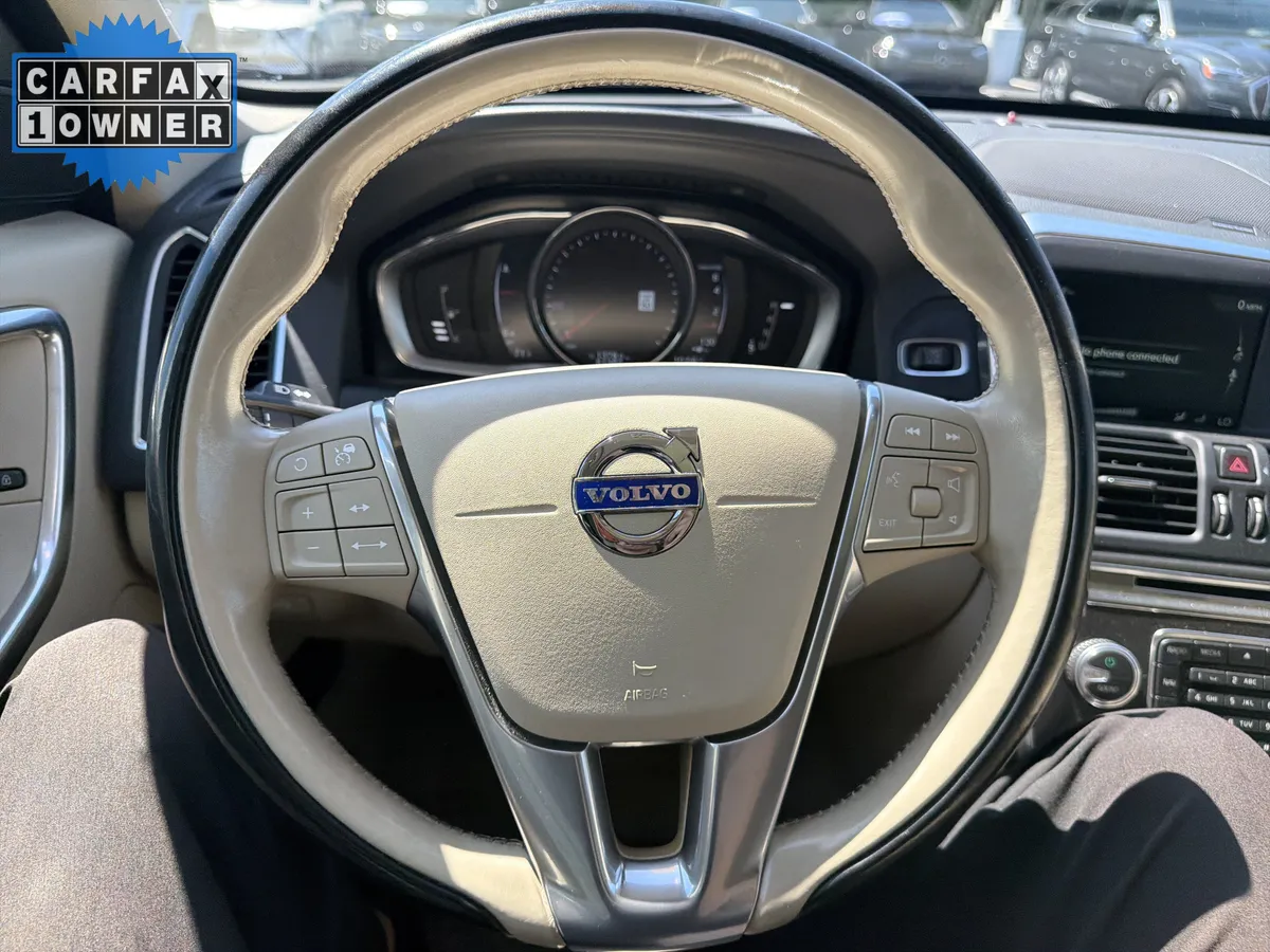 2016 Volvo XC60 T5 Drive-E Platinum thumbnail 17