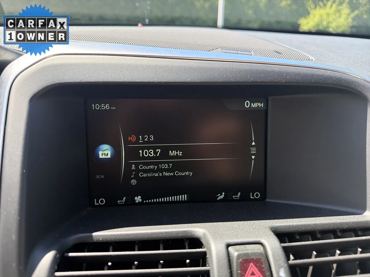 2016 Volvo XC60 T5 Drive-E Platinum thumbnail 22