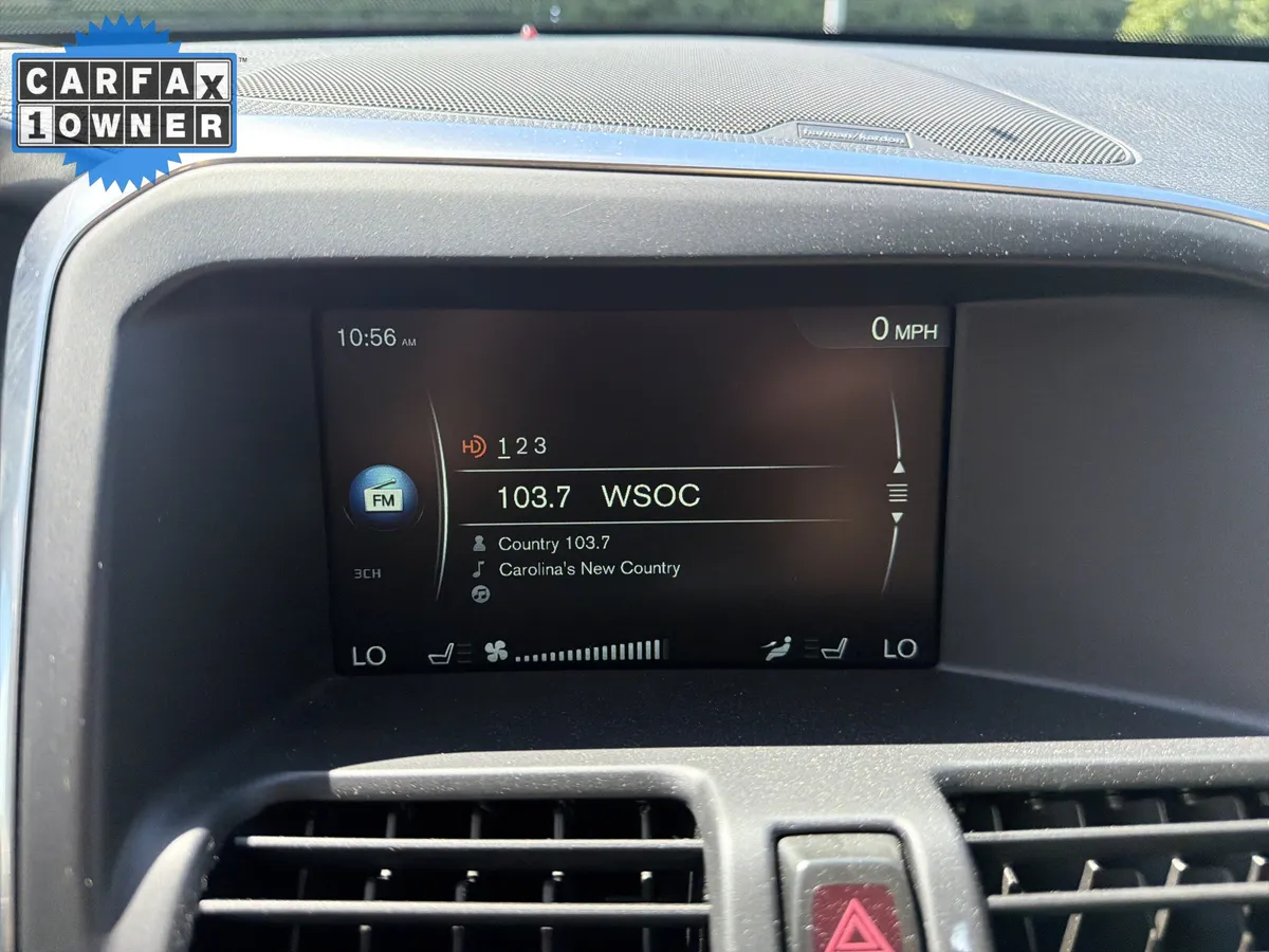 2016 Volvo XC60 T5 Drive-E Platinum thumbnail 23