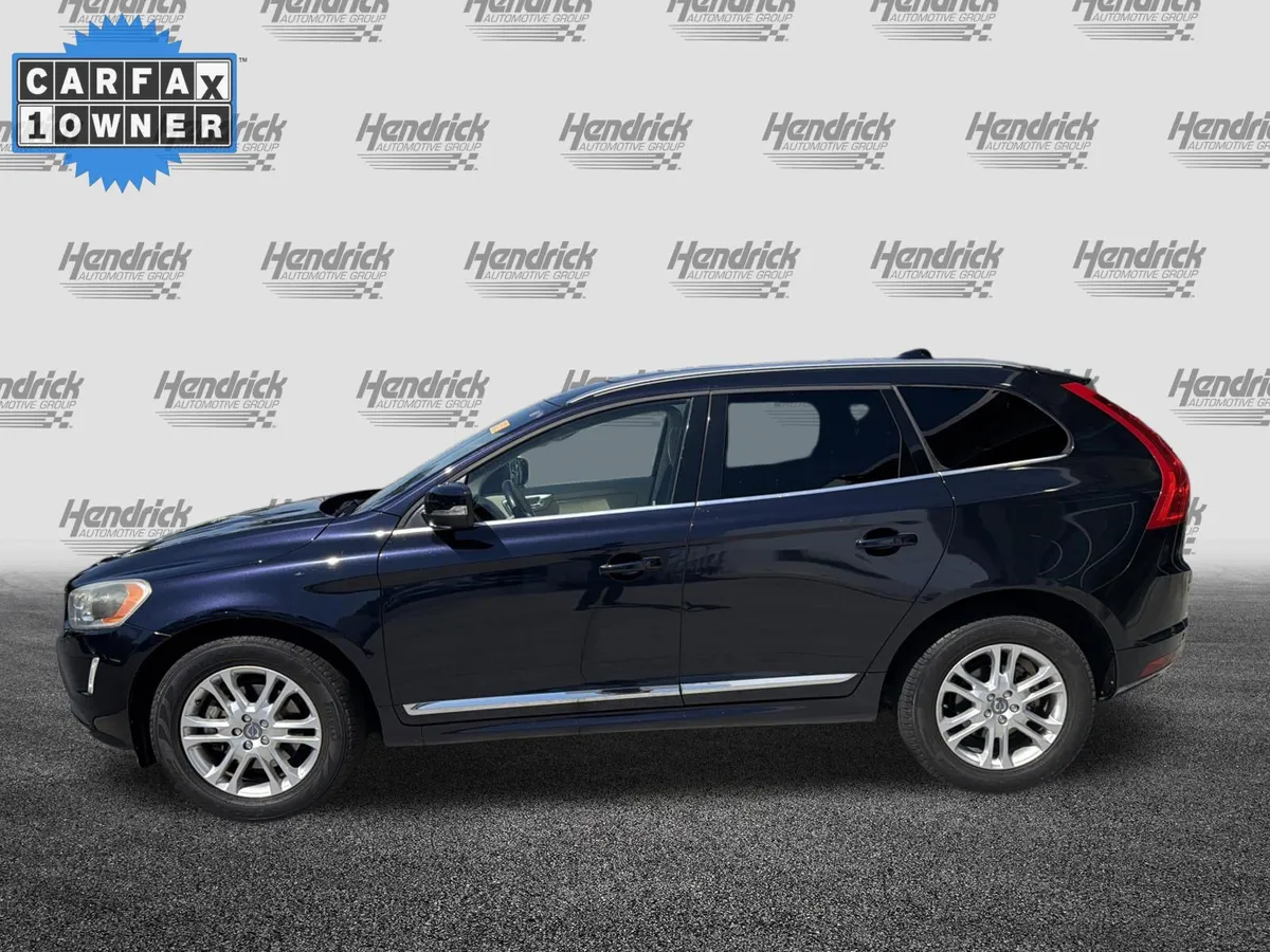 2016 Volvo XC60 T5 Drive-E Platinum thumbnail 6