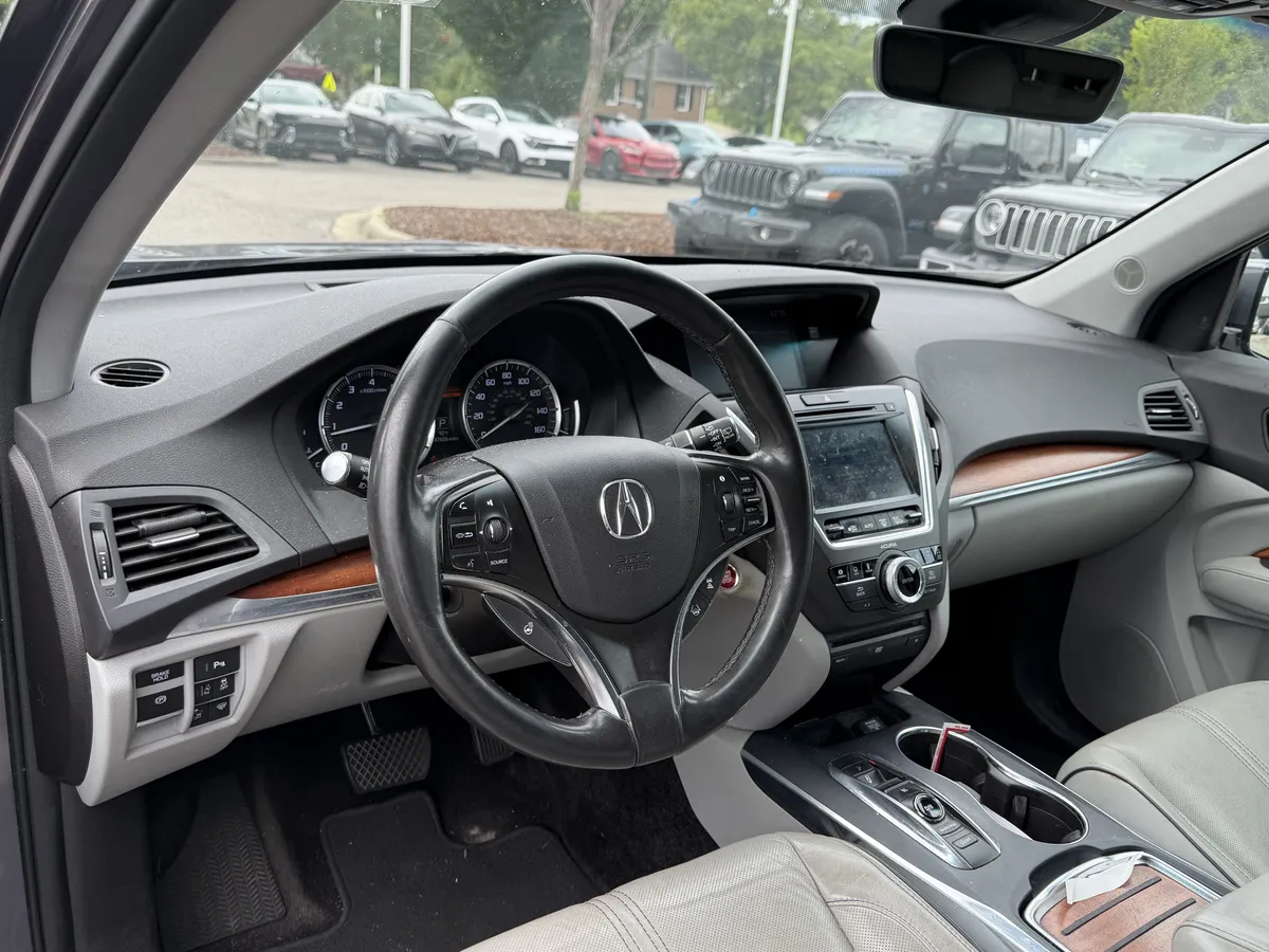 2017 Acura MDX w/Advance/Entertainment Pkg thumbnail 10