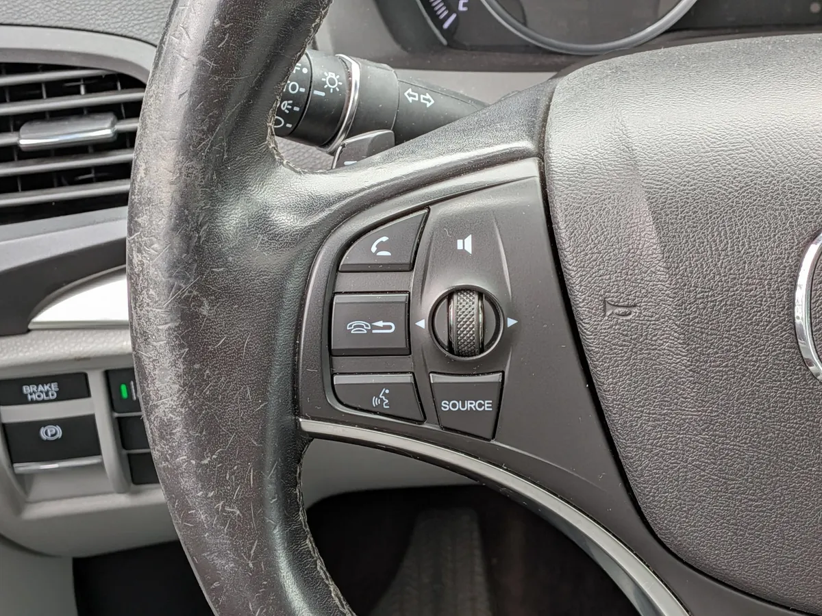 2017 Acura MDX w/Technology Pkg thumbnail 14