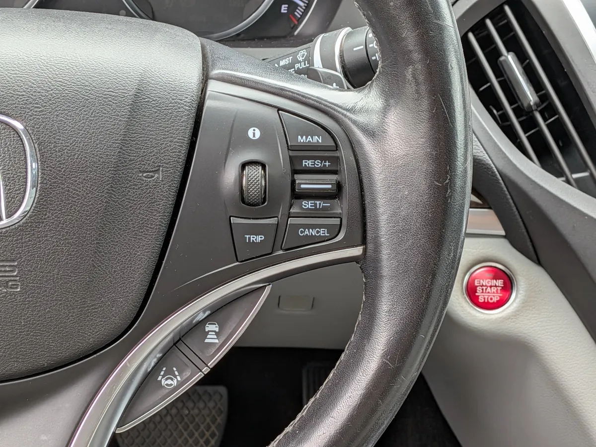 2017 Acura MDX w/Technology Pkg thumbnail 15