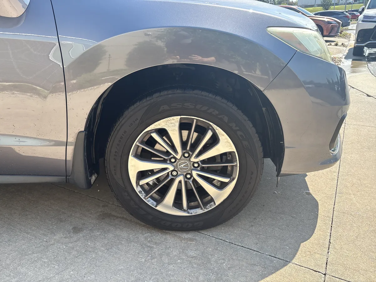 2017 Acura RDX w/Advance Pkg thumbnail 12