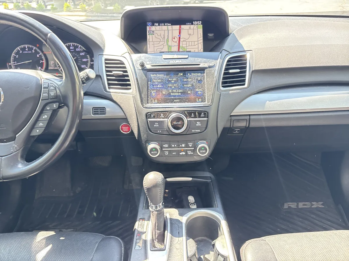 2017 Acura RDX w/Advance Pkg thumbnail 29