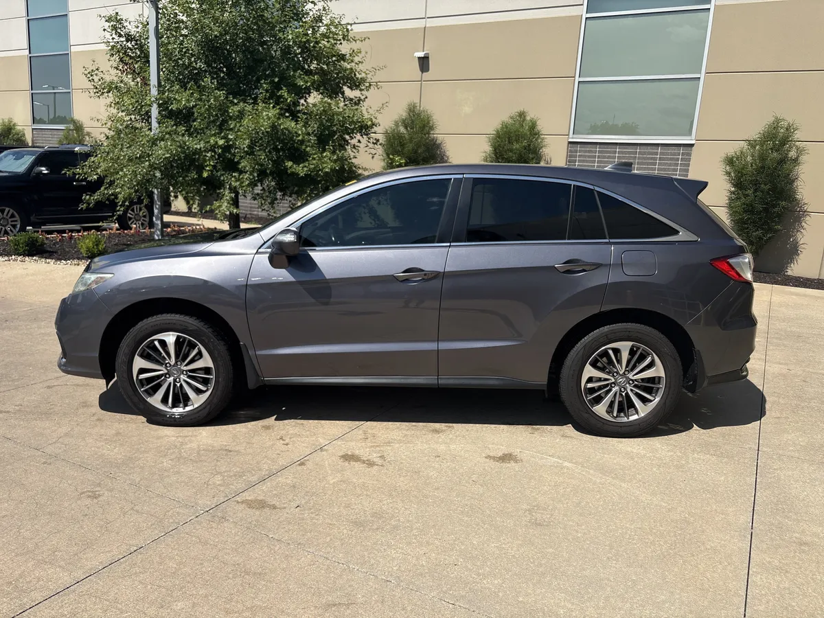 2017 Acura RDX w/Advance Pkg thumbnail 6