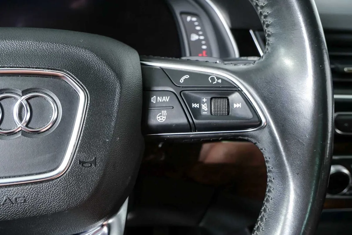 2017 AUDI Q7 Prestige thumbnail 12