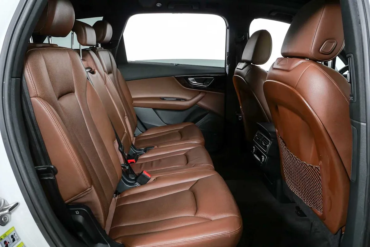 2017 AUDI Q7 Prestige thumbnail 23