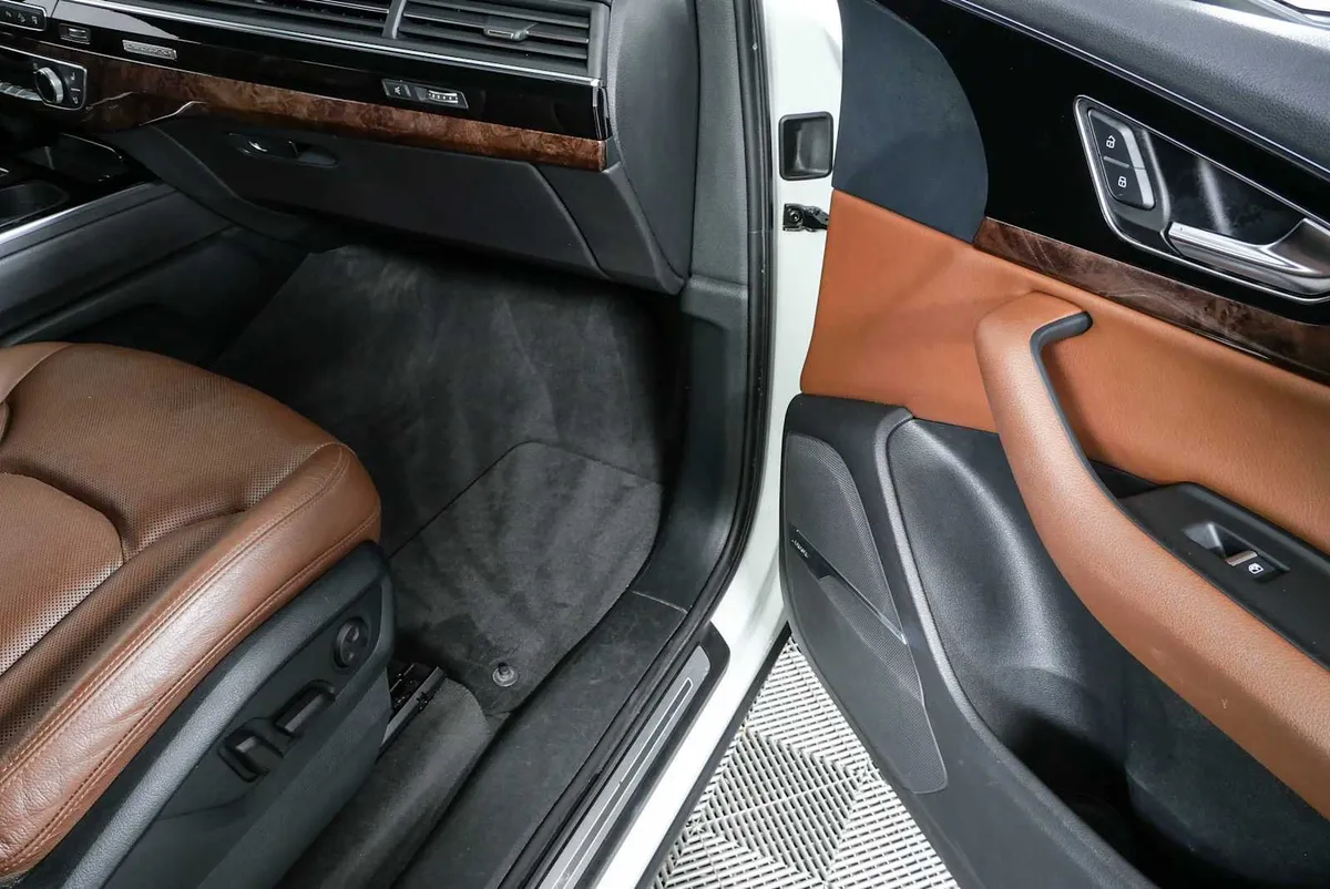 2017 AUDI Q7 Prestige thumbnail 26