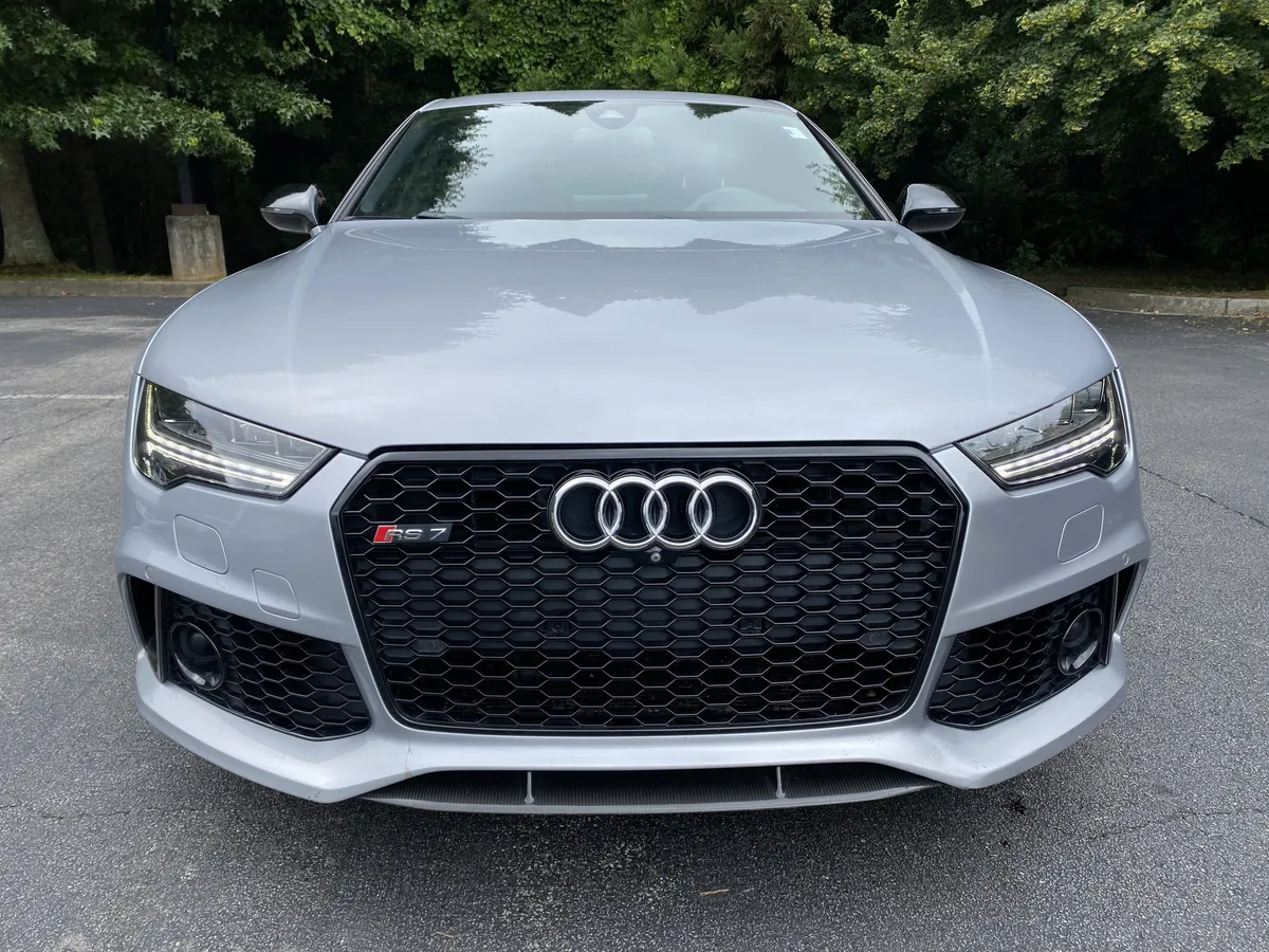 2017 Audi RS 7 Prestige thumbnail 2