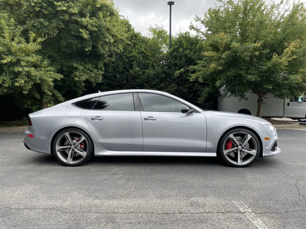 2017 Audi RS 7 Prestige thumbnail 9