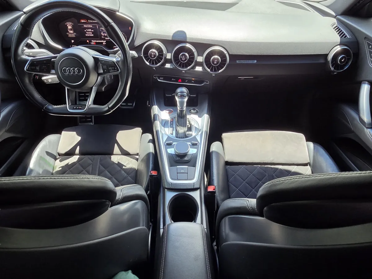 2017 Audi TTS 2.0T thumbnail 15