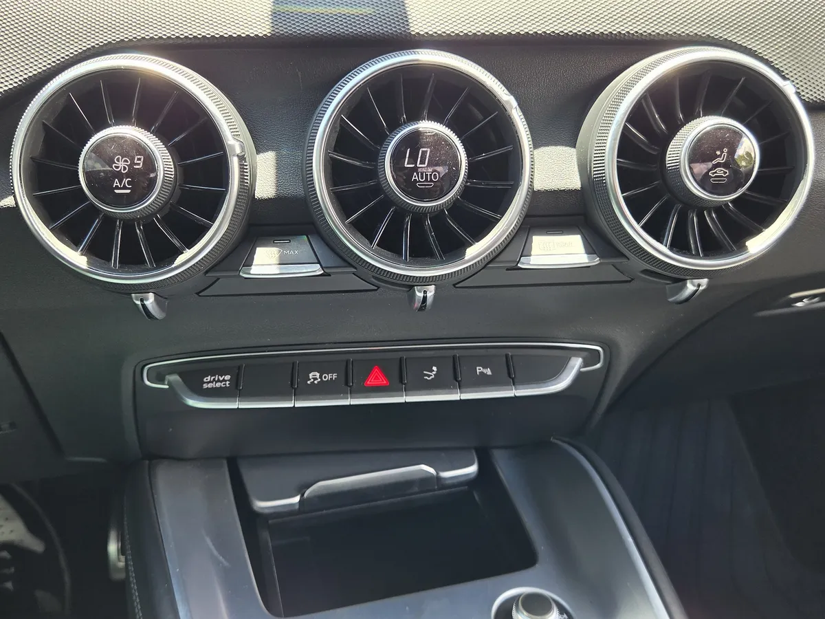 2017 Audi TTS 2.0T thumbnail 20