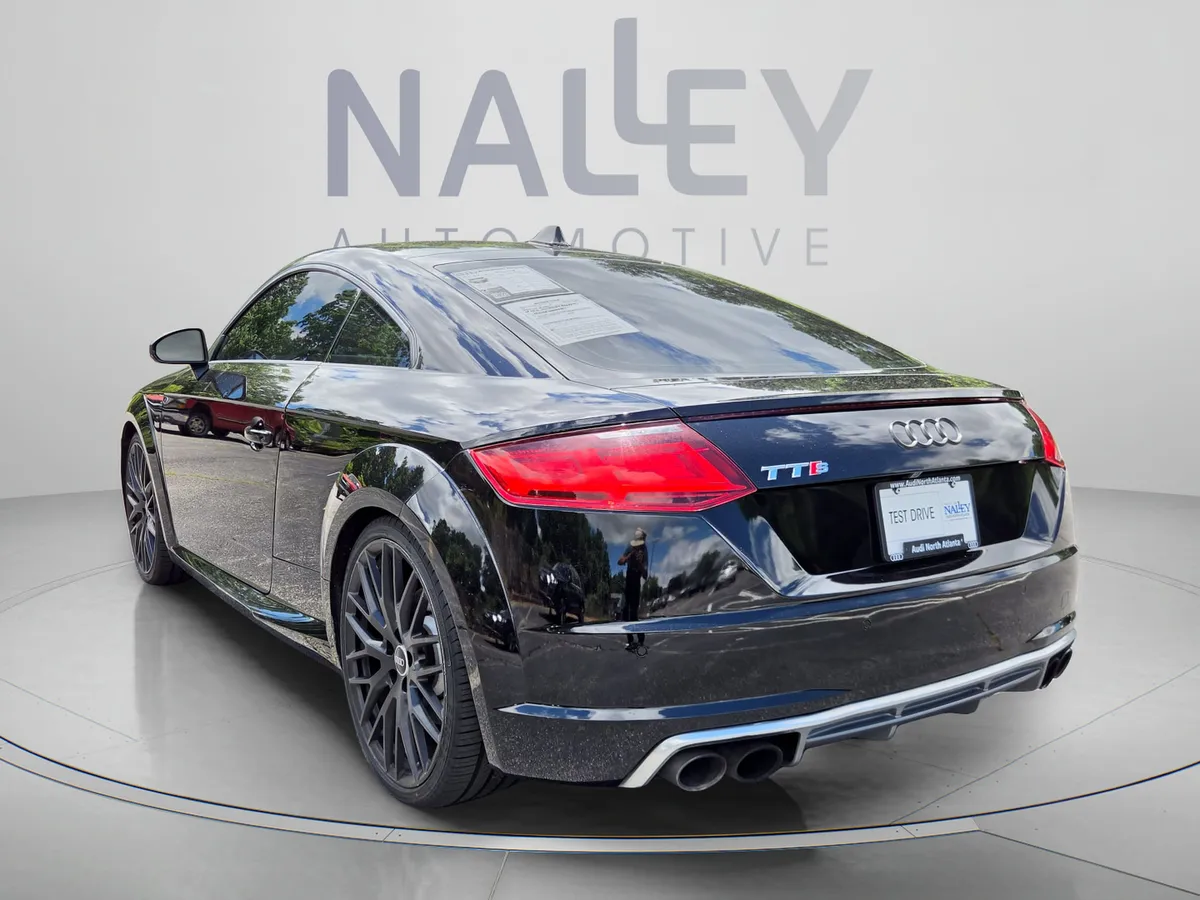 2017 Audi TTS 2.0T thumbnail 4