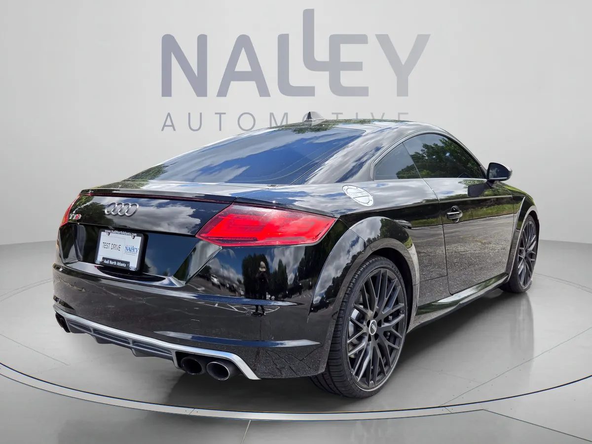2017 Audi TTS 2.0T thumbnail 6