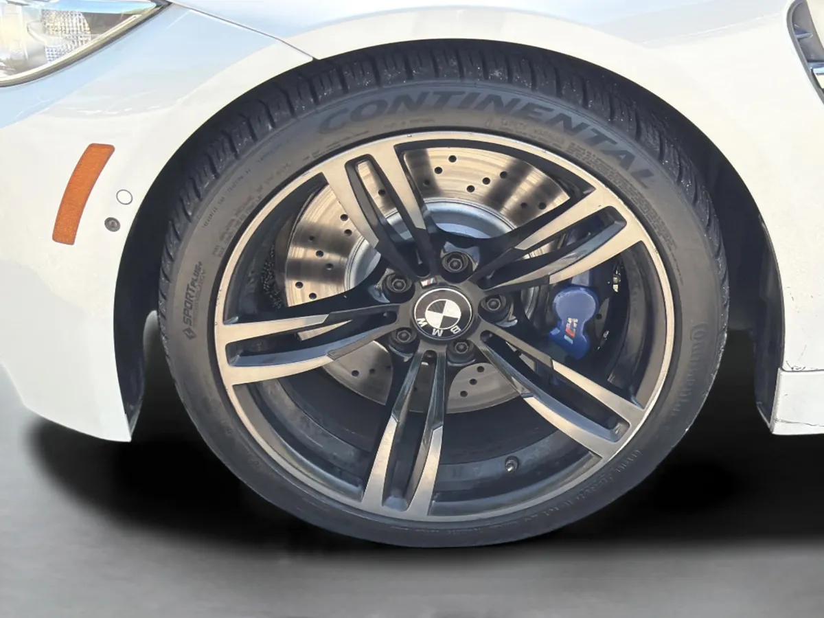 2017 BMW M4 Base thumbnail 33