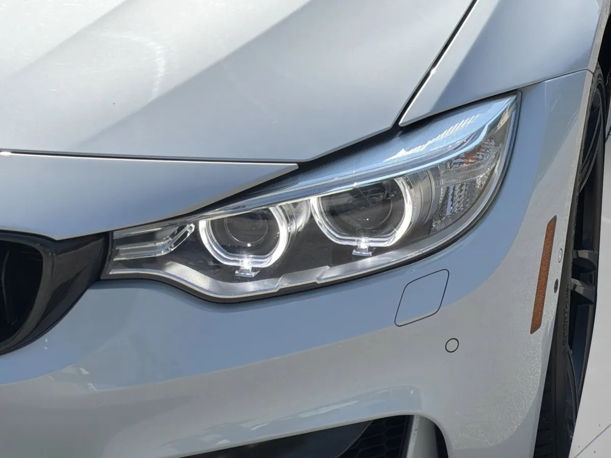 2017 BMW M4 Base thumbnail 34