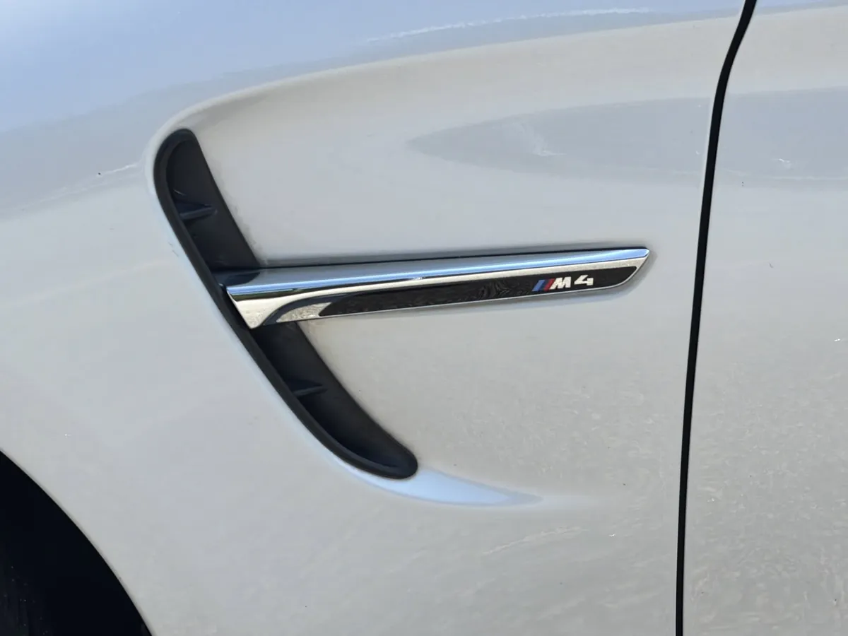 2017 BMW M4 Base thumbnail 36