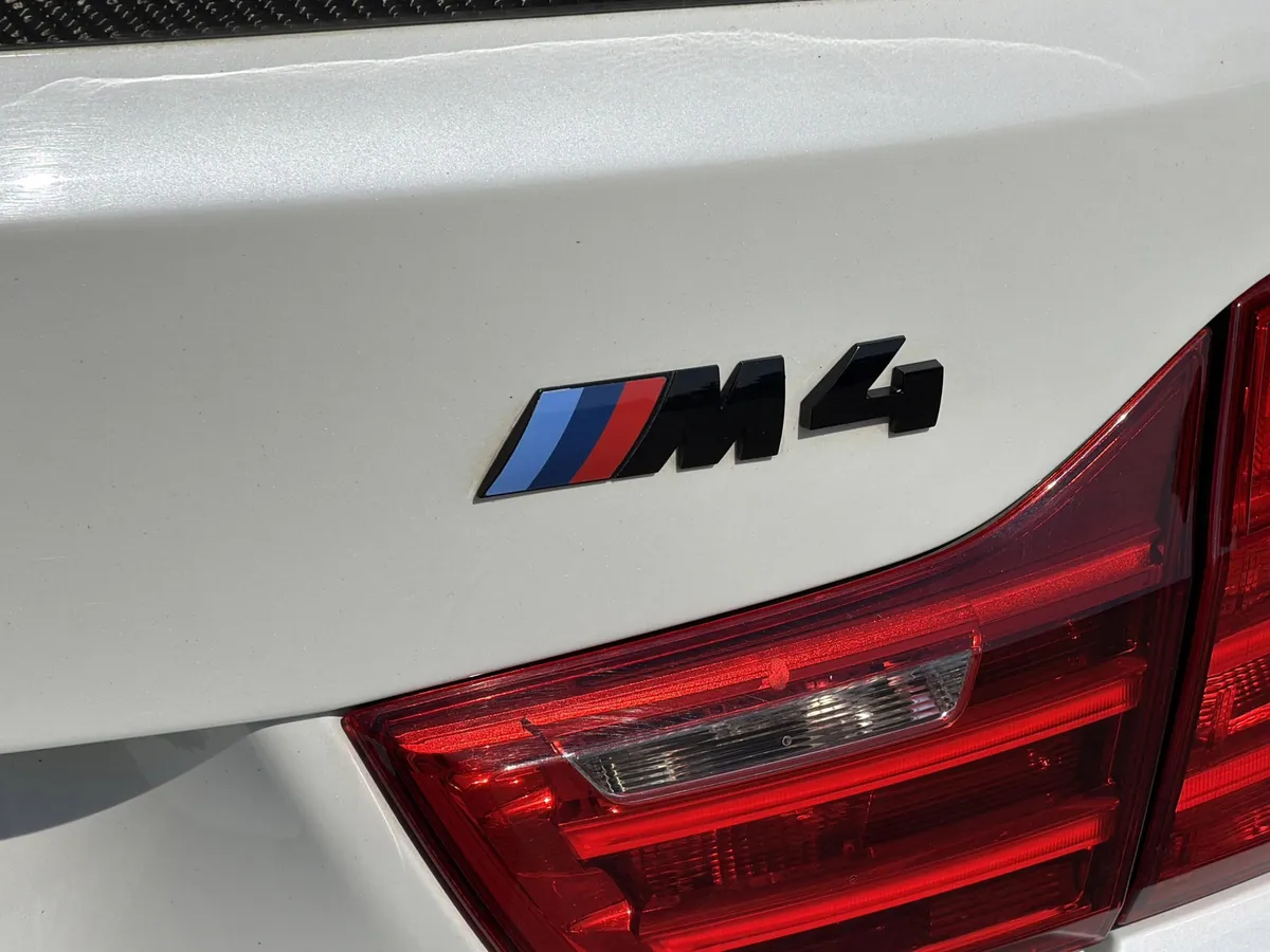 2017 BMW M4 Base thumbnail 40
