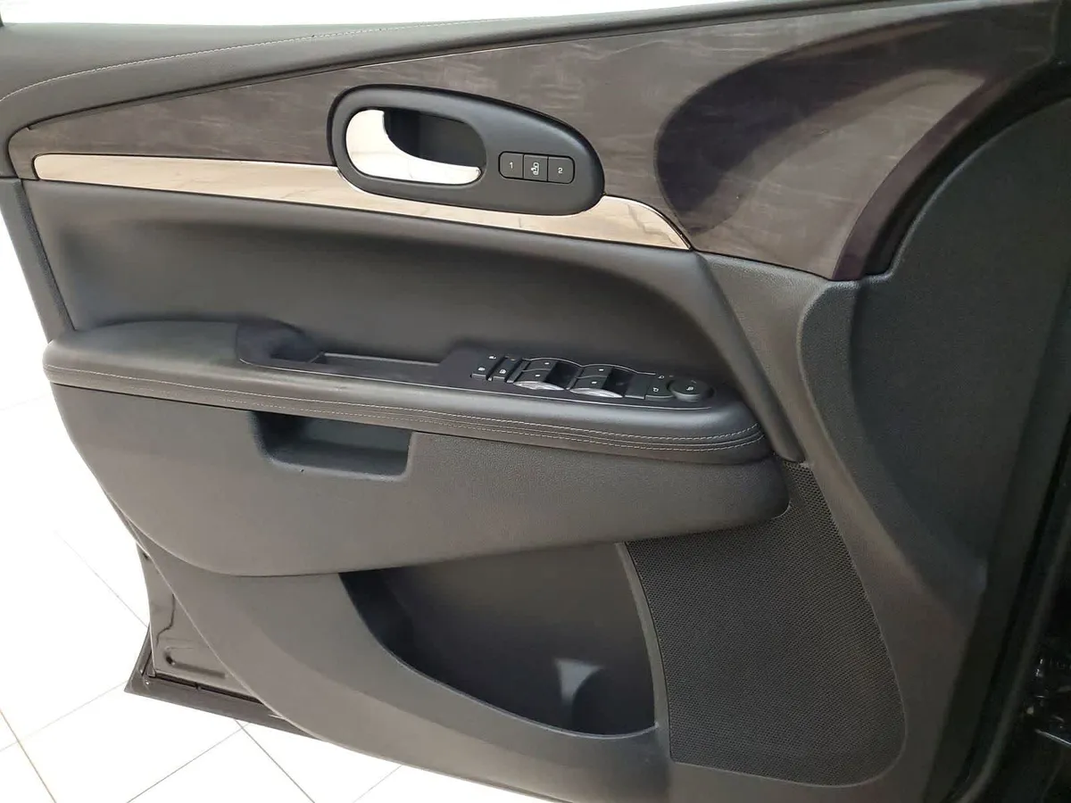 2017 Buick Enclave Leather thumbnail 15